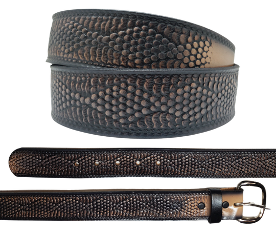 This all leather belt features a Diamondback Rattlesnake pattern in an antiqued finish with a 1 1/2" width. It is crafted from full grain veg-tanned cowhide, with smooth burnished painted edges and a nickel-plated buckle. For customizing, simply type your desired name or No Name in the "Type Name Here" section, the buckle can be easily interchanged as well. This product is in stock at our Smyrna, TN shop.