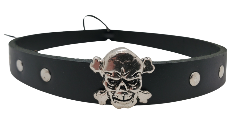 Want your to be a little edgy? Our <em><strong>Skull and Cross bone framed with 3 rivets</strong></em> on each side will take care of that. The hatband is 3/4" wide by 23" (without tie string). Available in black or Distressed brown, pick one or a few. Fit's most any hat with adjustable bead and leather 1/8" string. Will fit most TOP HAT style and WESTERN crowned hats. Made in our Smyrna Tn. shop. <p>&nbsp;</p>