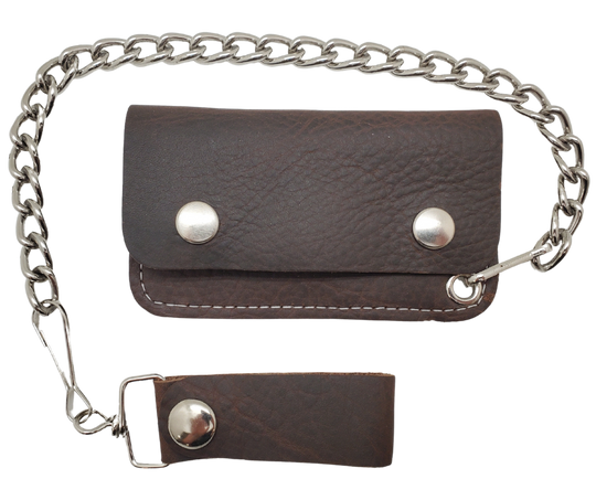 For the Minimalist Rider. The most compact chain wallet we offer. Just enough room for some folded up cash a couple cards. Nothing to bog you down. Made in USA

2 pockets for some cash or cards
Complete with 12" chain
Approximate size 4.5" x 2.75"

Snap Closure
Genuine Leather