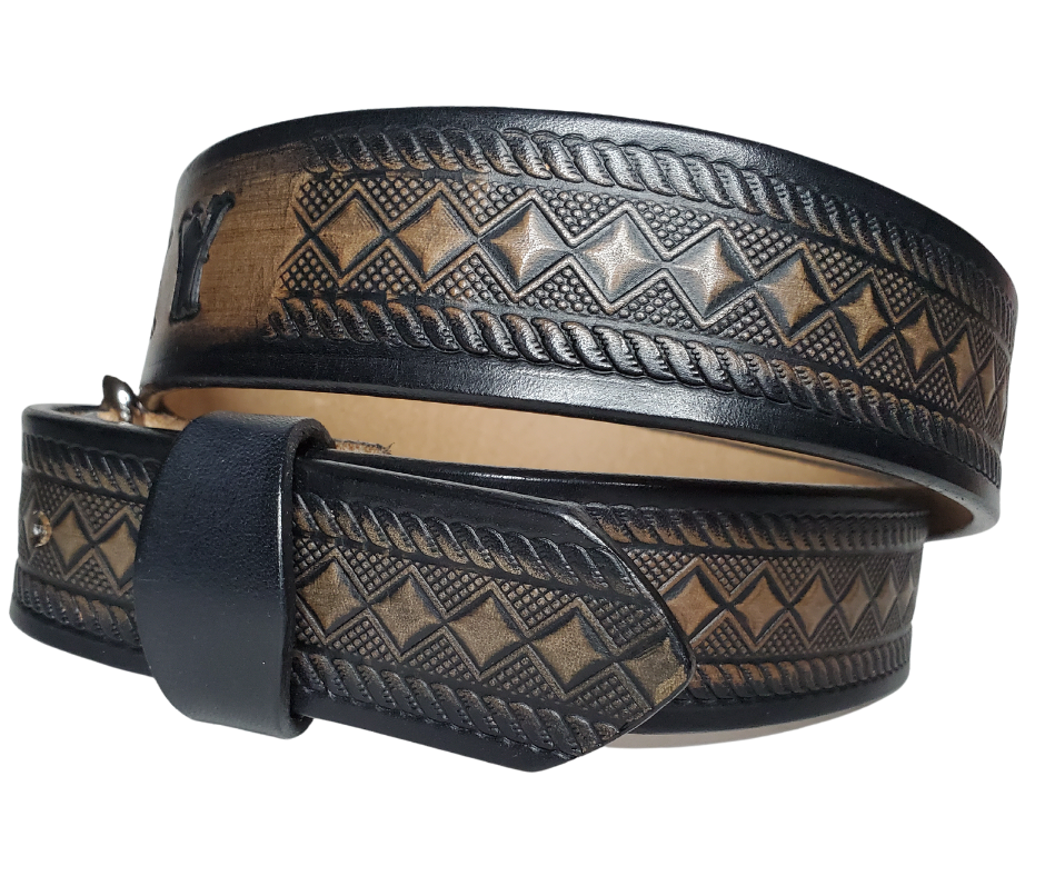 This genuine leather "Diamond" belt is skillfully handcrafted from 8-10 oz, 1/8-inch thick cowhide shoulder leather. Its burnished edges and rope pattern, along with the antique nickel-plated solid brass buckle, are features that make it unique. The belt is finished with a multi-step dyeing technique, and the buckle is secured with heavy-duty snaps. It is created in our local shop outside of Nashville, TN in Smyrna.