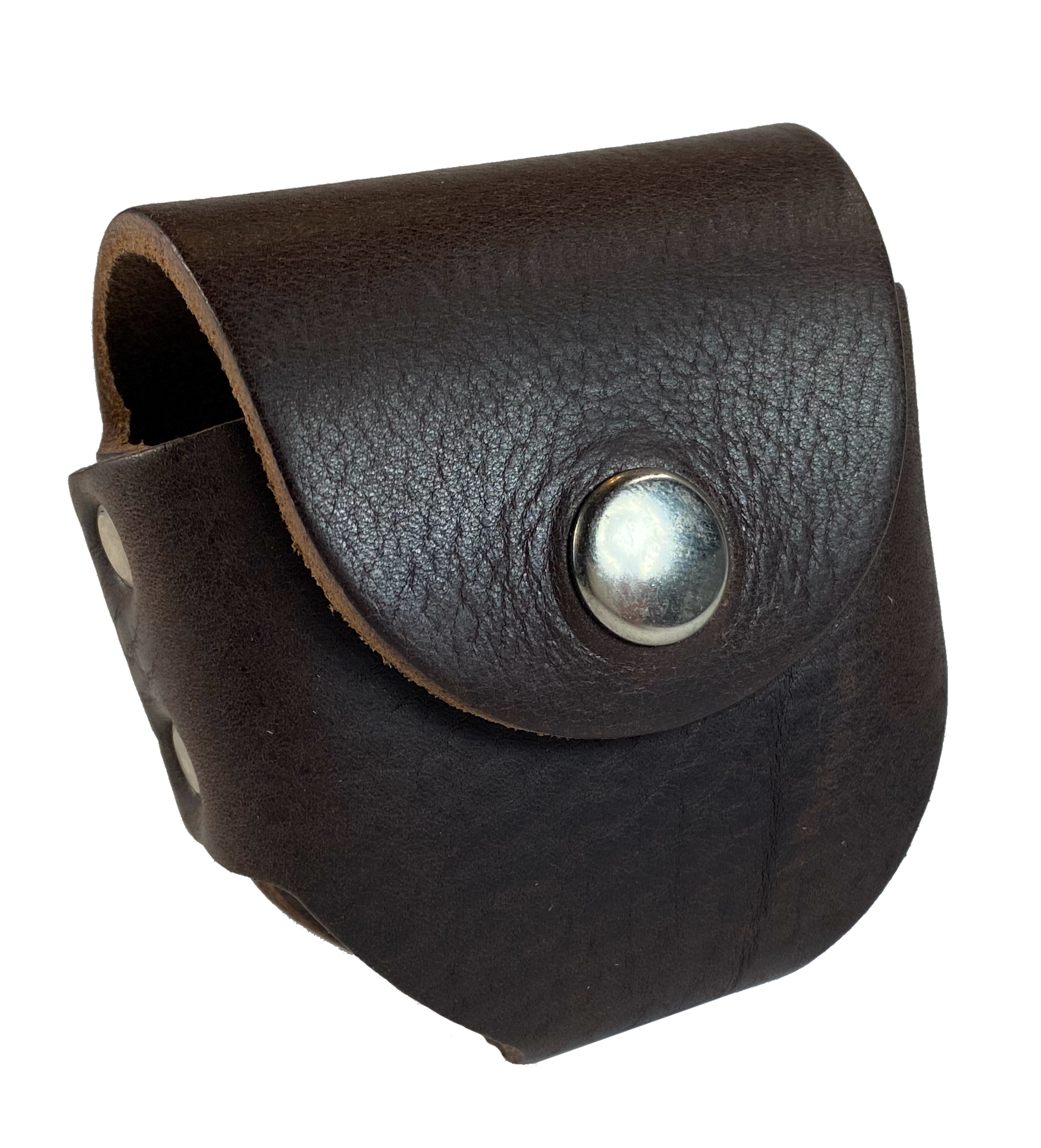 Made in USA Leather case to hold a can of snuff. Attaches to your belt with a loop on the back. Snap closure. Available in Black or Brown (color may vary from picture). Available online and in our retail shop in Smyrna, TN.